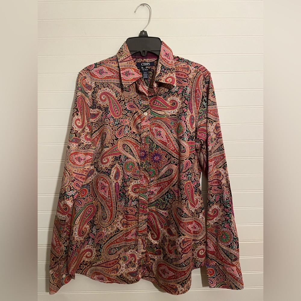 Chaps Multicolor Paisley Button Up Women’s Shirt Size Medium 100% Cotton Holiday - Picture 2 of 5